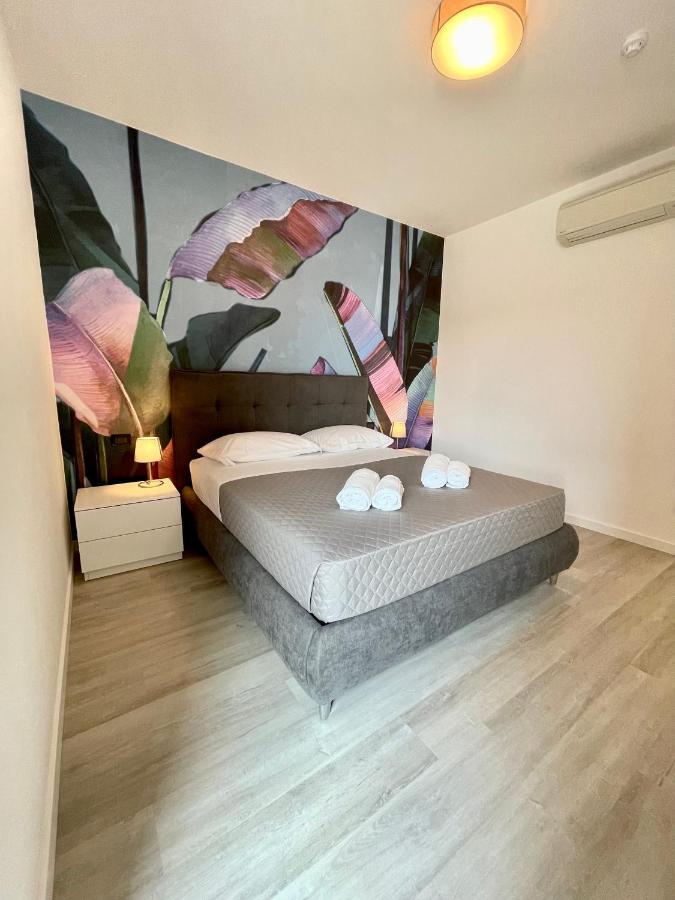 Mirage Rooms & Apartments Porto Venere Esterno foto