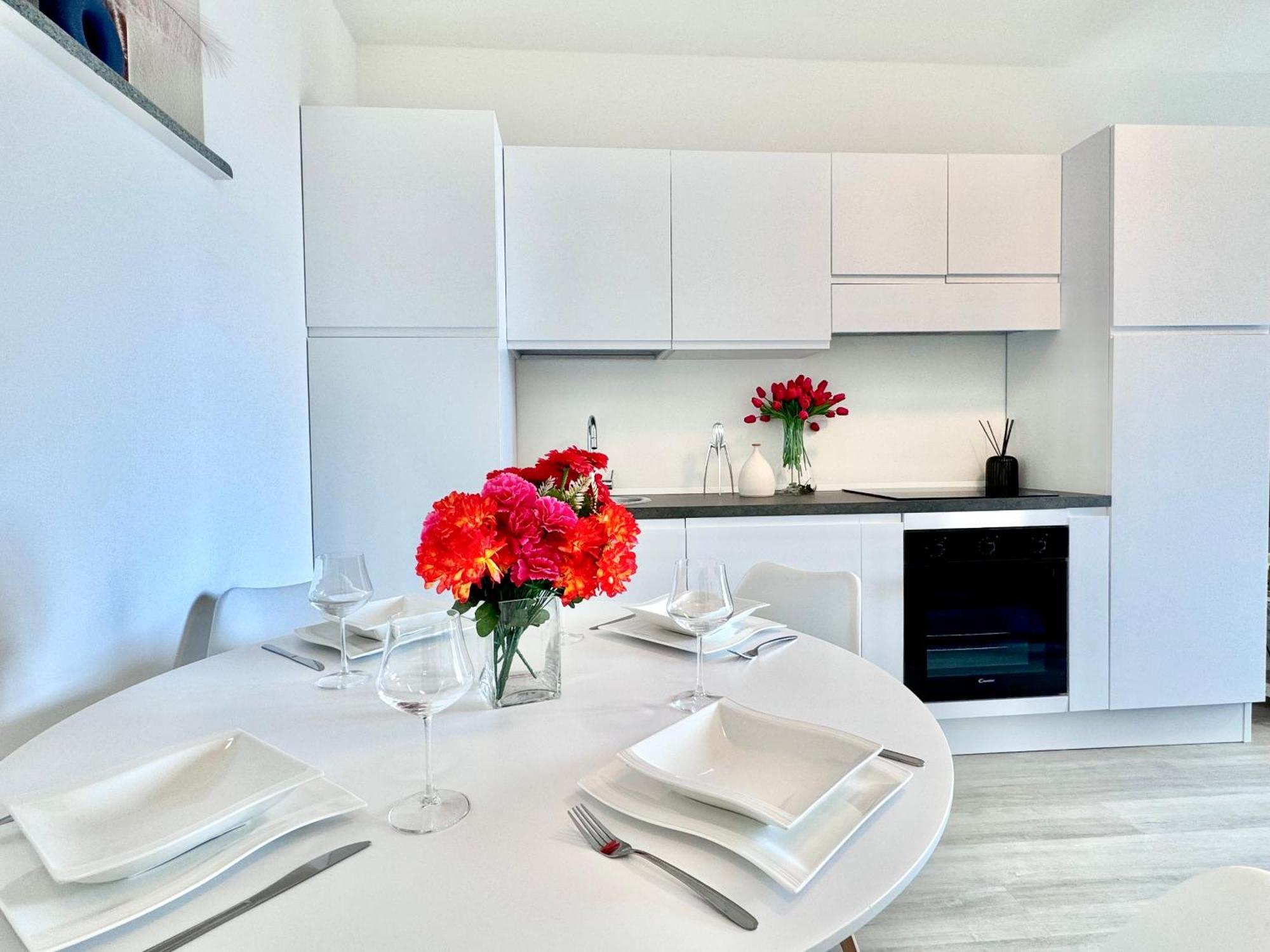 Mirage Rooms & Apartments Porto Venere Esterno foto
