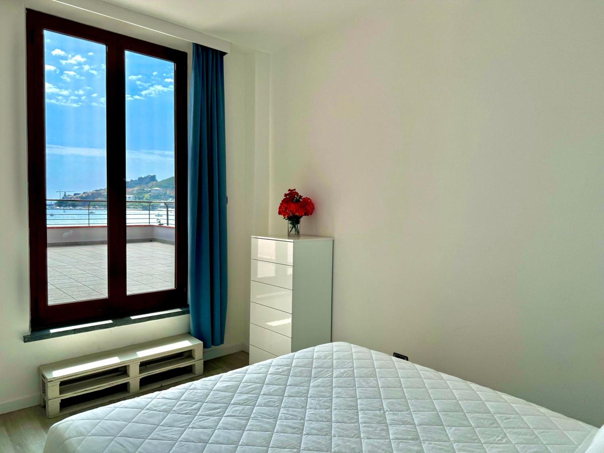 Mirage Rooms & Apartments Porto Venere Esterno foto