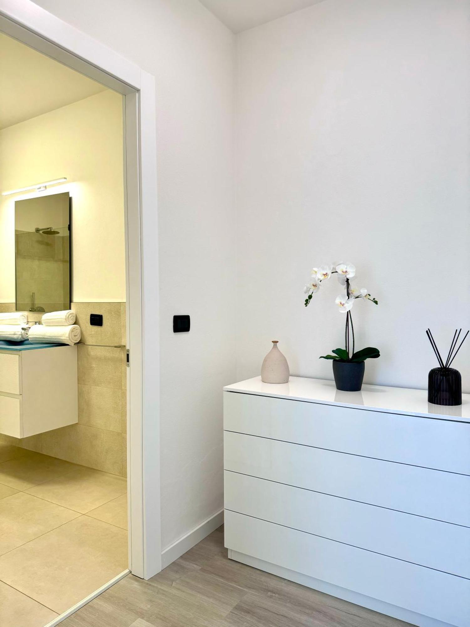 Mirage Rooms & Apartments Porto Venere Esterno foto